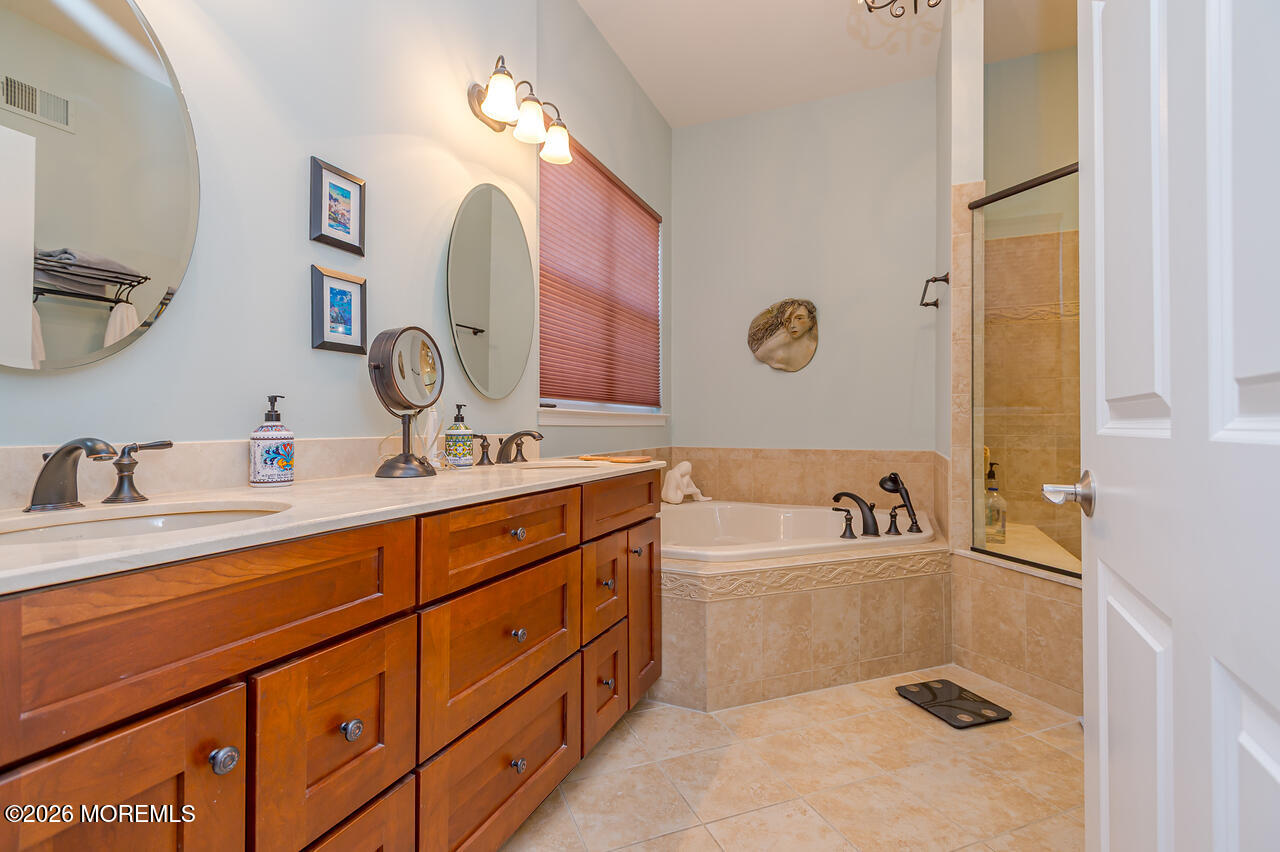 5 Long Cove Drive Monroe NJ 08831