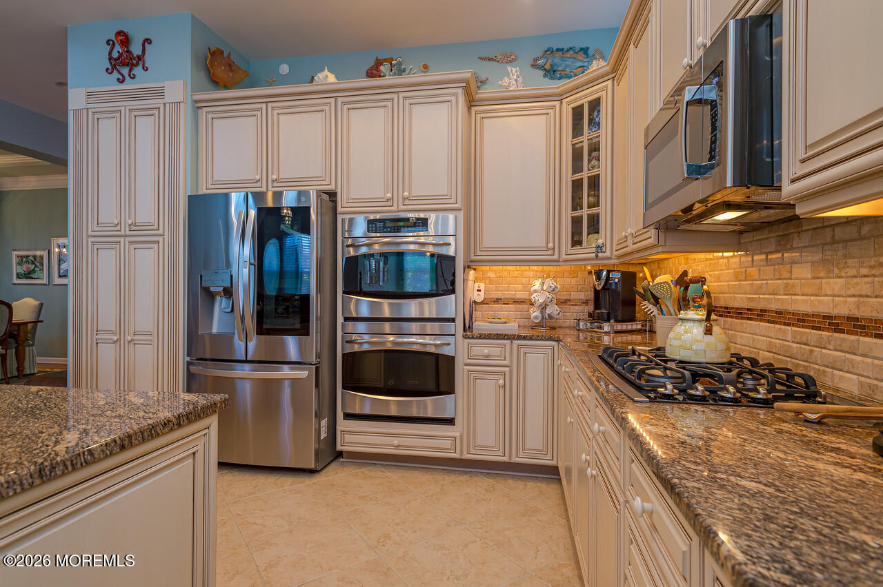 5 Long Cove Drive Monroe NJ 08831