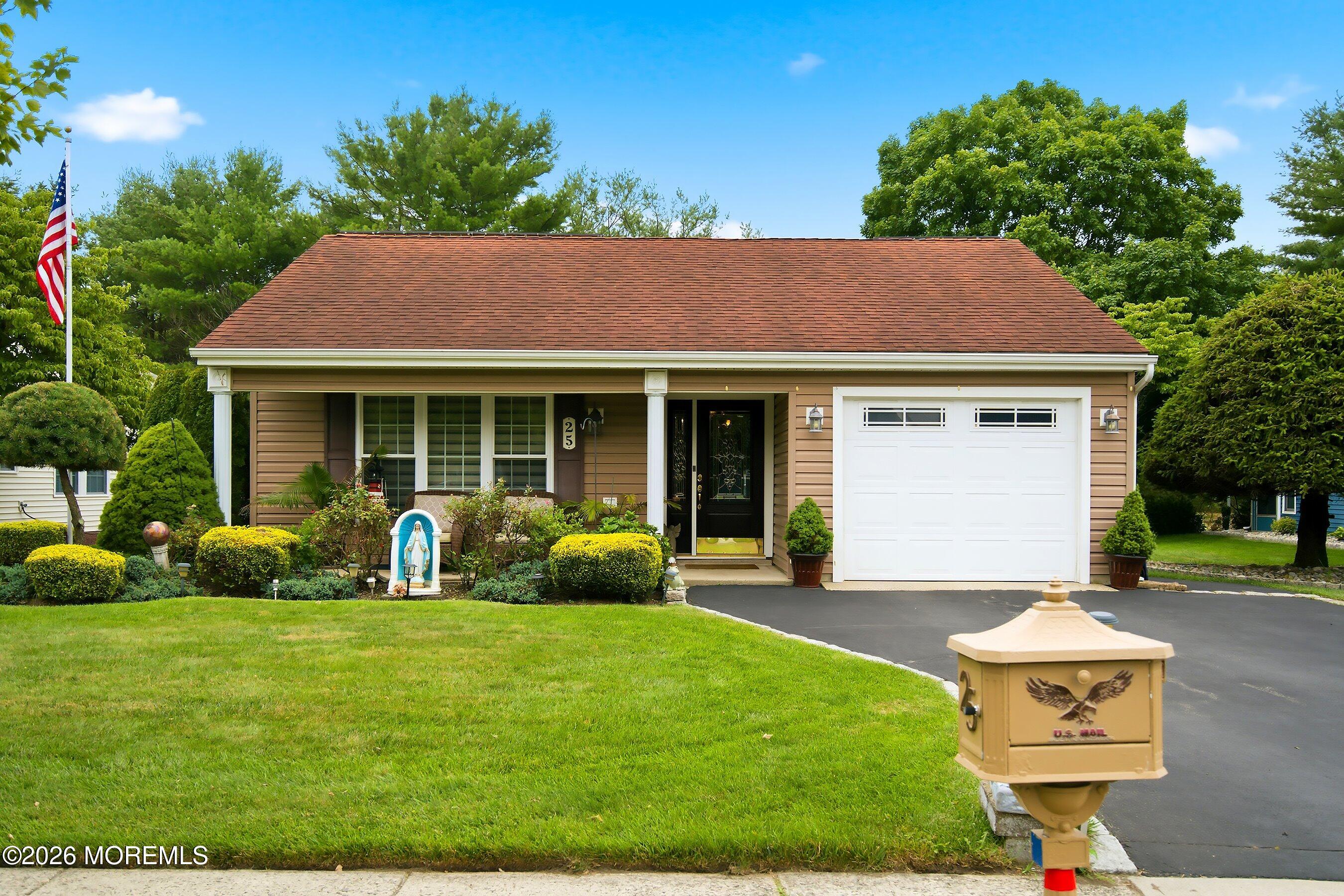 25 Harrogate Lane Manchester NJ 08759