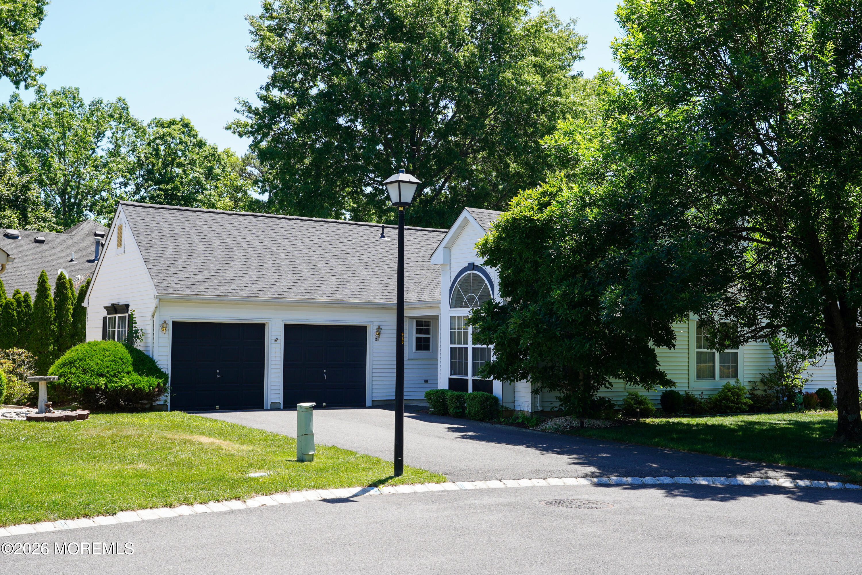 21 Tudor Court Jackson NJ 08527