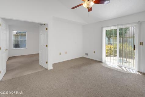 21 Tudor Court Jackson NJ 08527