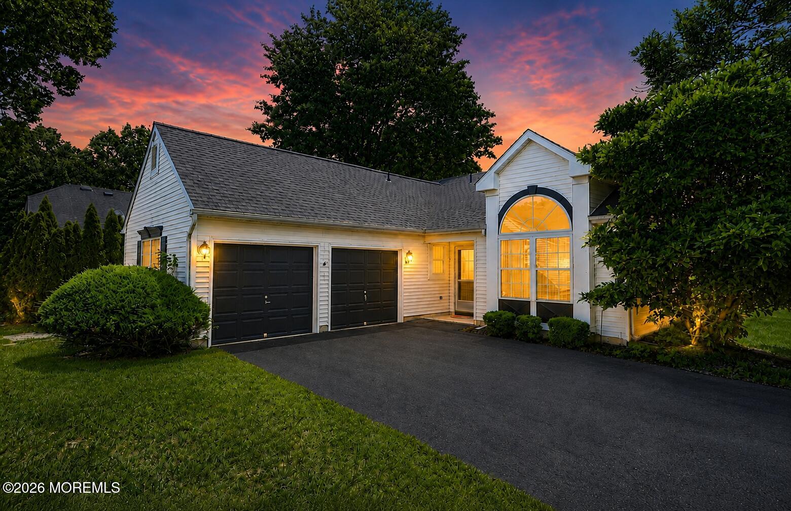 21 Tudor Court Jackson NJ 08527