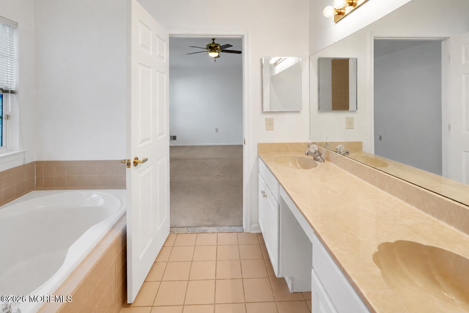 21 Tudor Court Jackson NJ 08527