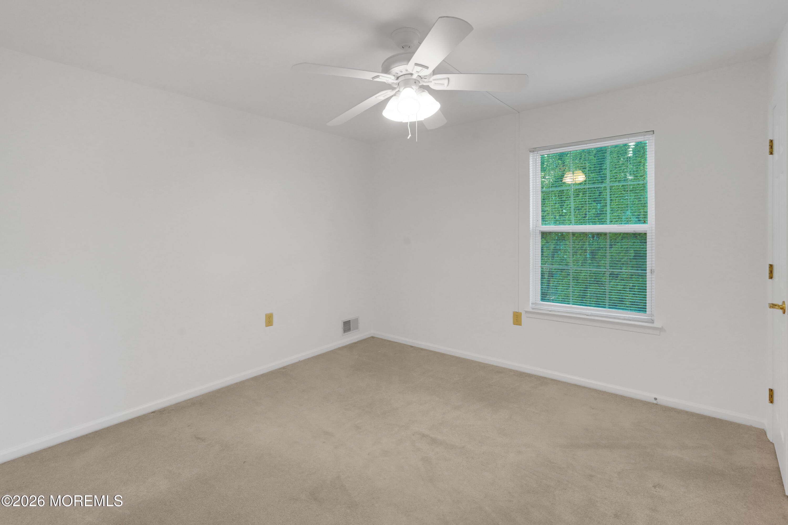 21 Tudor Court Jackson NJ 08527