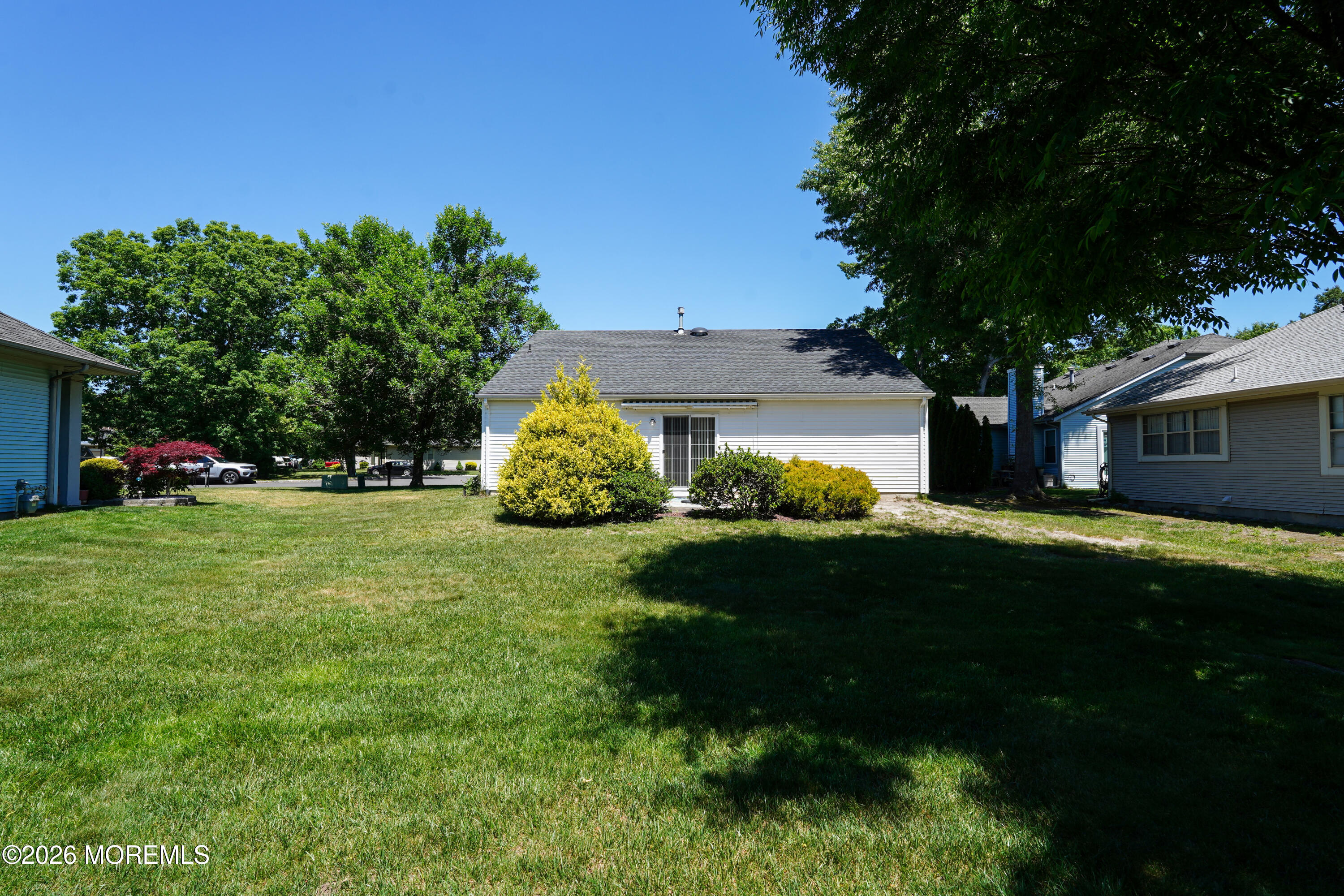 21 Tudor Court Jackson NJ 08527