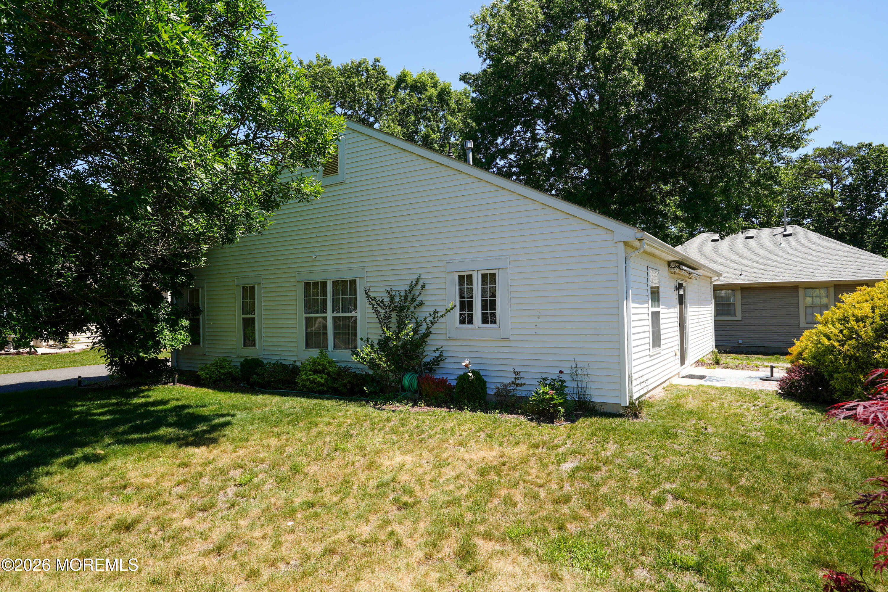 21 Tudor Court Jackson NJ 08527