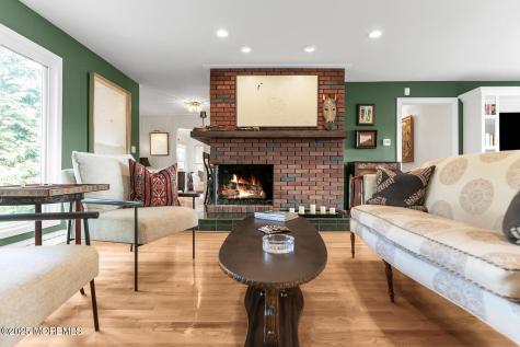 16 Mulberry Lane Colts Neck NJ 07722