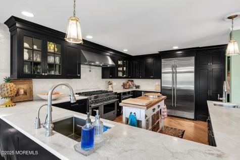 16 Mulberry Lane Colts Neck NJ 07722