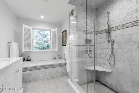 16 Mulberry Lane Colts Neck NJ 07722