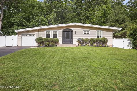 216 Parkview Terrace Lincroft NJ 07738