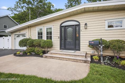 216 Parkview Terrace Lincroft NJ 07738