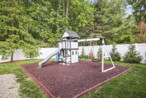 216 Parkview Terrace Lincroft NJ 07738
