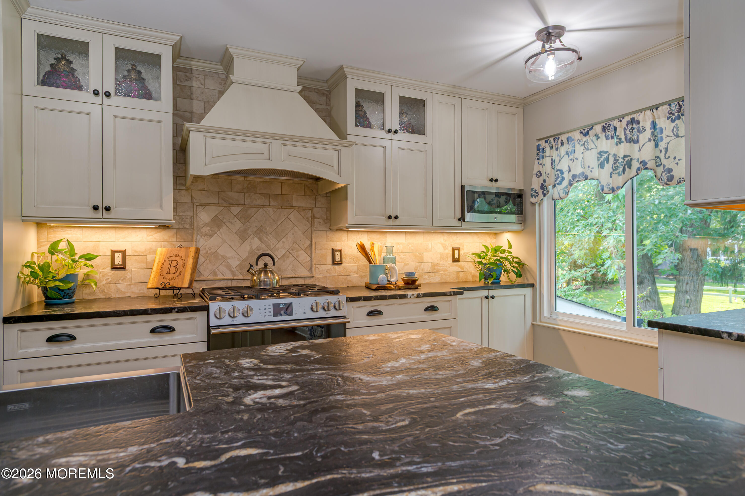 20 Eisenhower Court Matawan NJ 07747