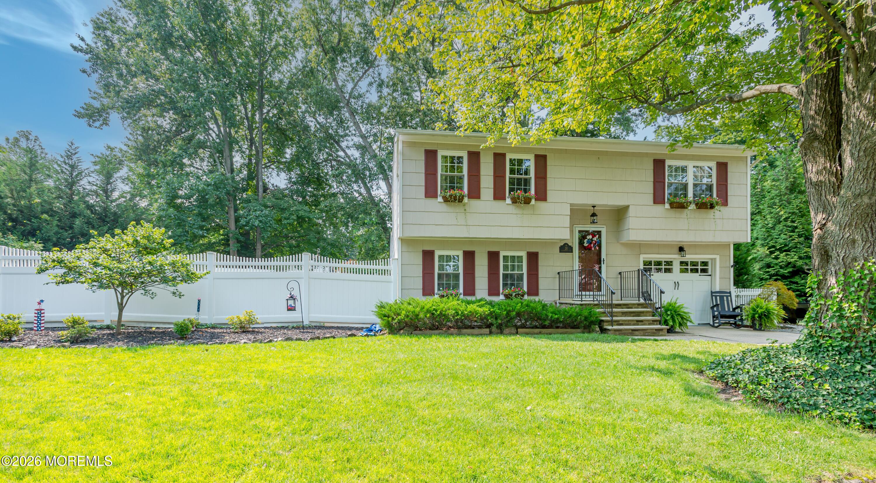 20 Eisenhower Court Matawan NJ 07747