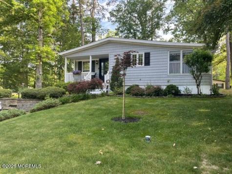 39 Hibiscus Place Jackson NJ 08527