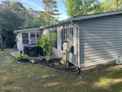 39 Hibiscus Place Jackson NJ 08527