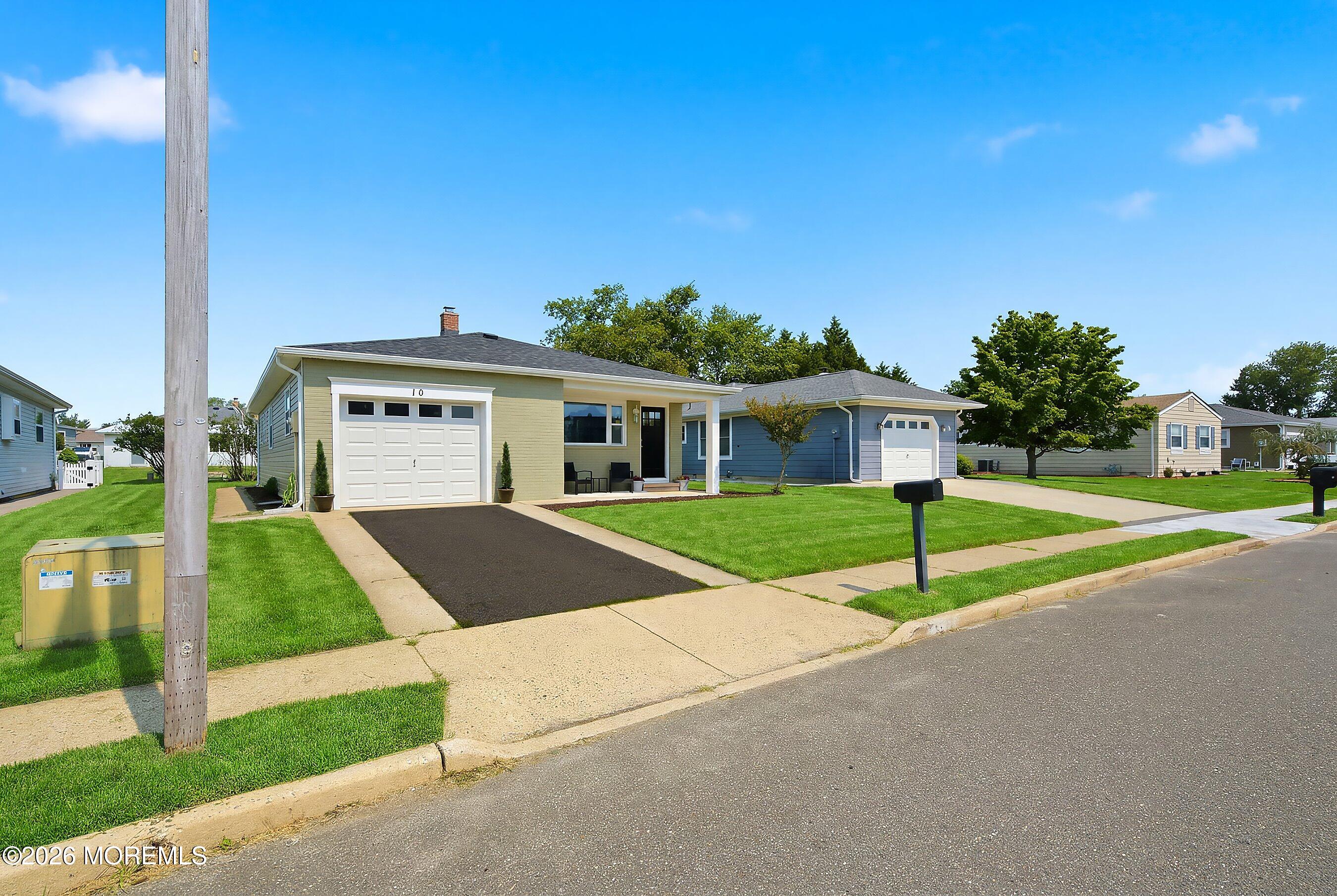 10 Seville Place Toms River NJ 08757
