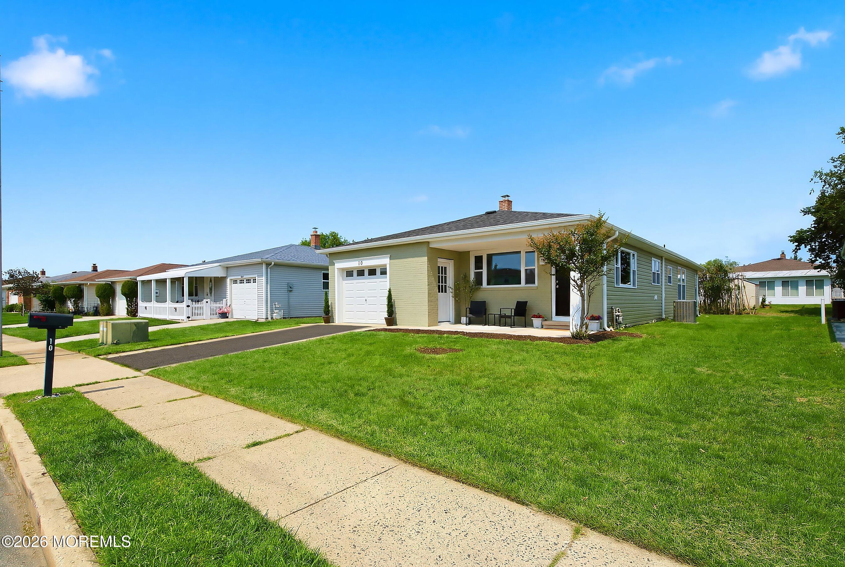10 Seville Place Toms River NJ 08757