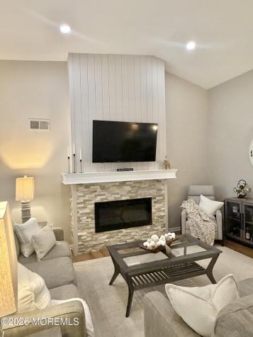 1101 Thornbury Lane Manchester NJ 08759