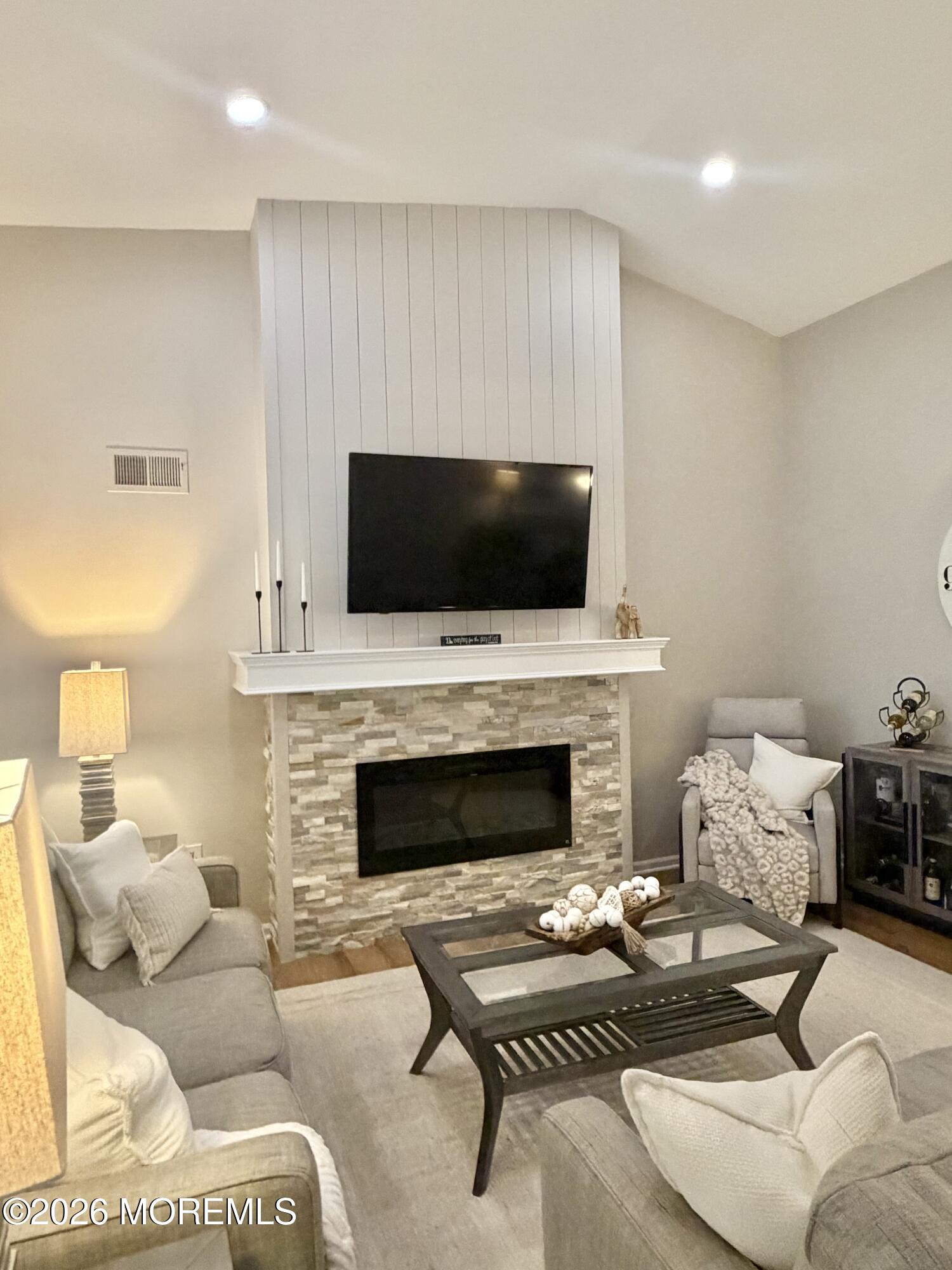 1101 Thornbury Lane Manchester NJ 08759