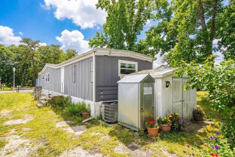 44 Woodchuck Parkway Whiting NJ 08759