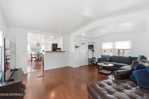 44 Woodchuck Parkway Whiting NJ 08759