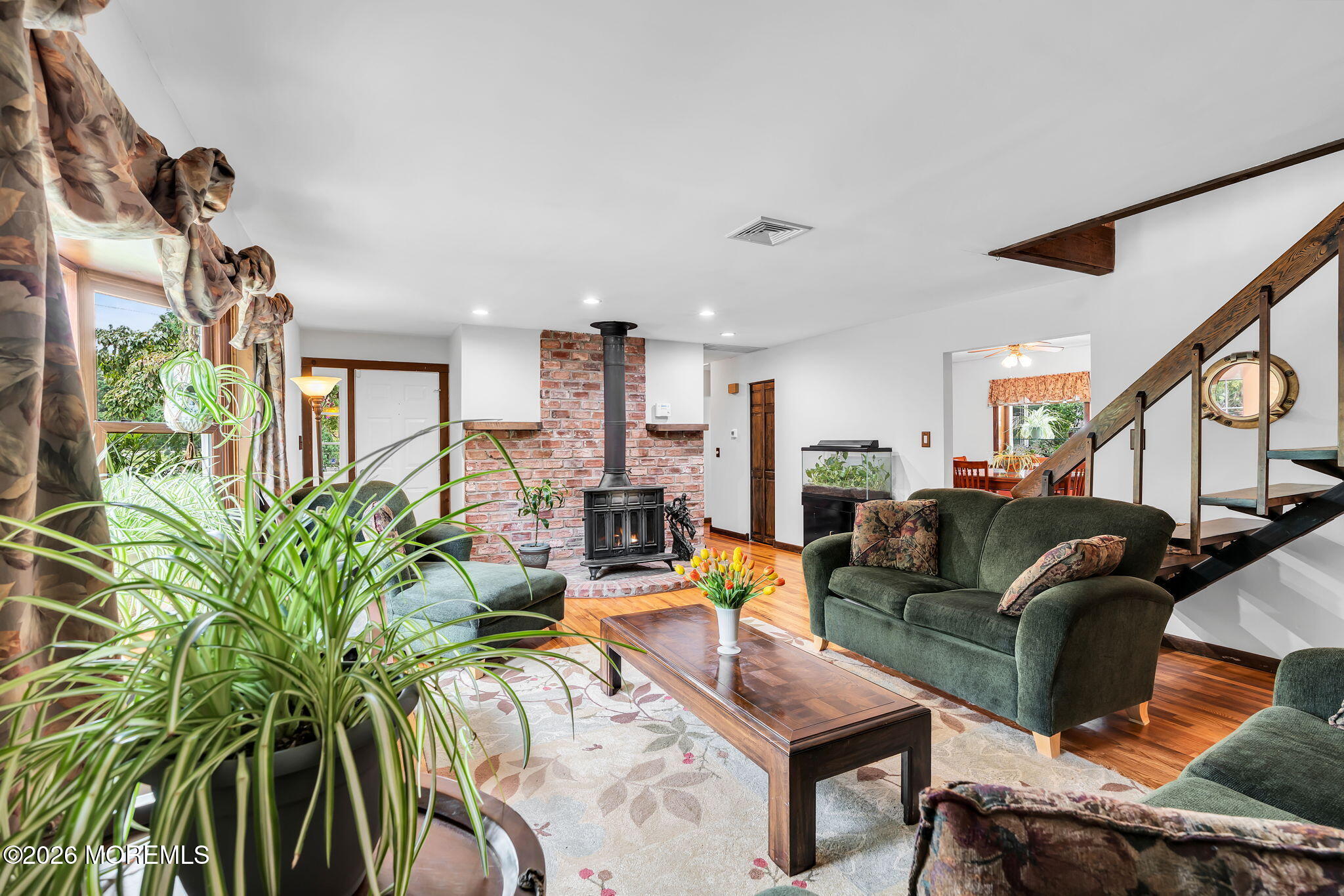 43 Railroad Avenue Beachwood NJ 08722