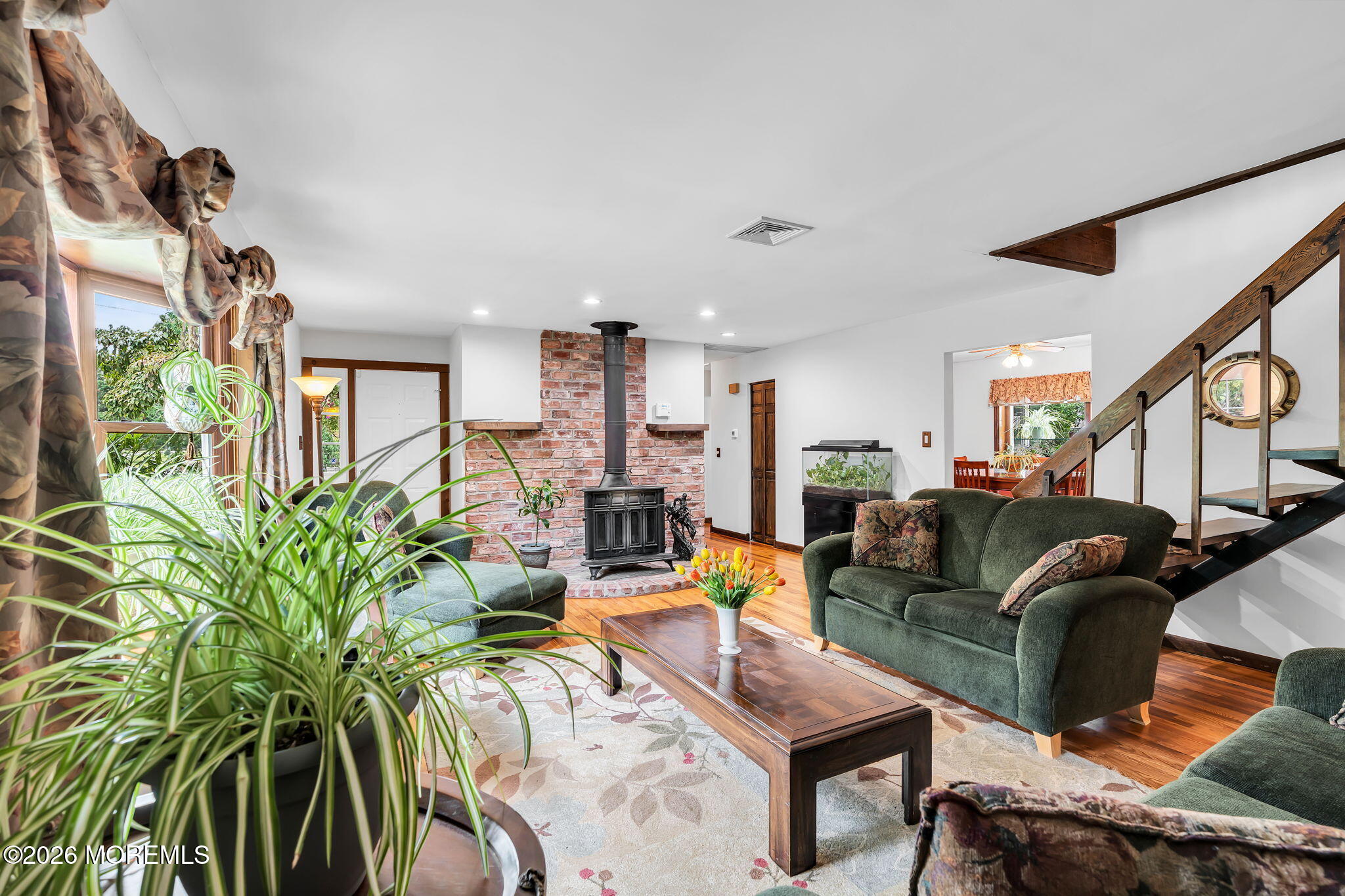 43 Railroad Avenue Beachwood NJ 08722
