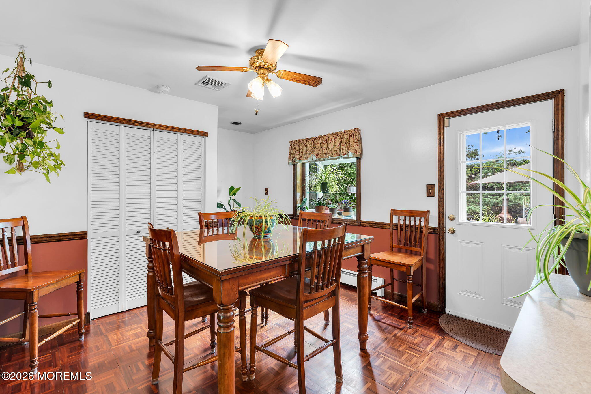 43 Railroad Avenue Beachwood NJ 08722