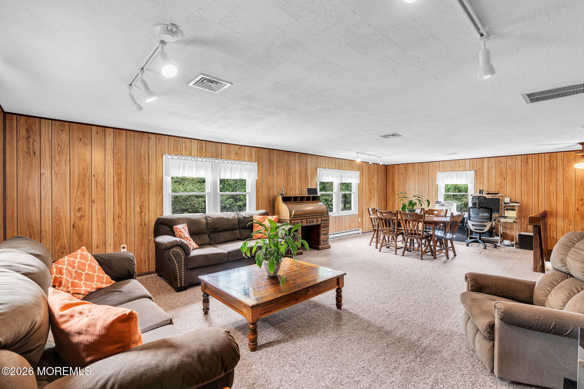43 Railroad Avenue Beachwood NJ 08722