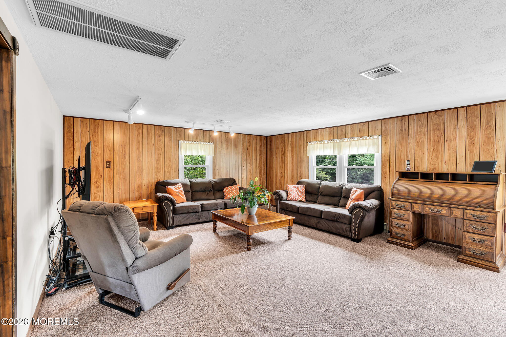43 Railroad Avenue Beachwood NJ 08722
