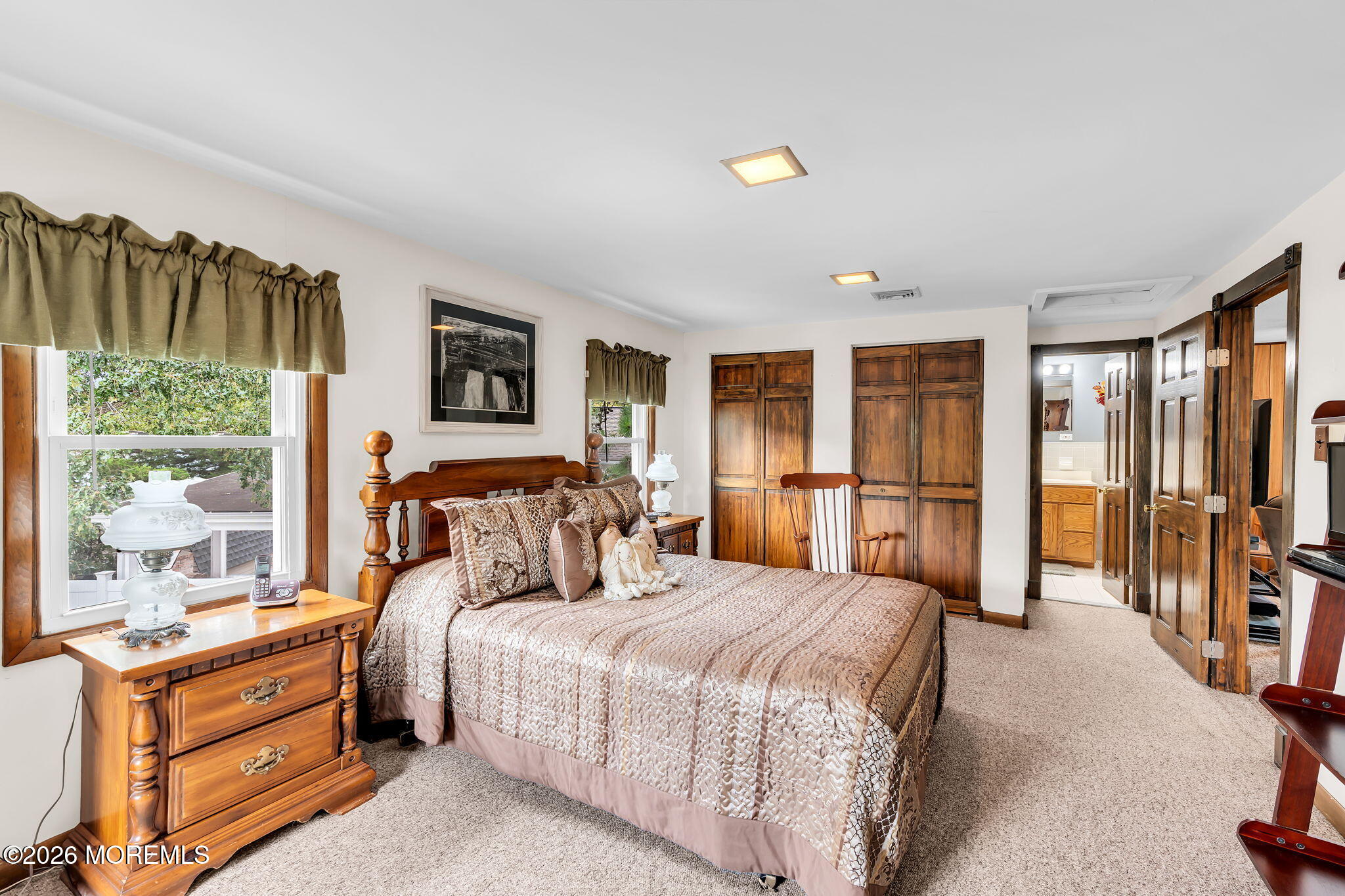 43 Railroad Avenue Beachwood NJ 08722