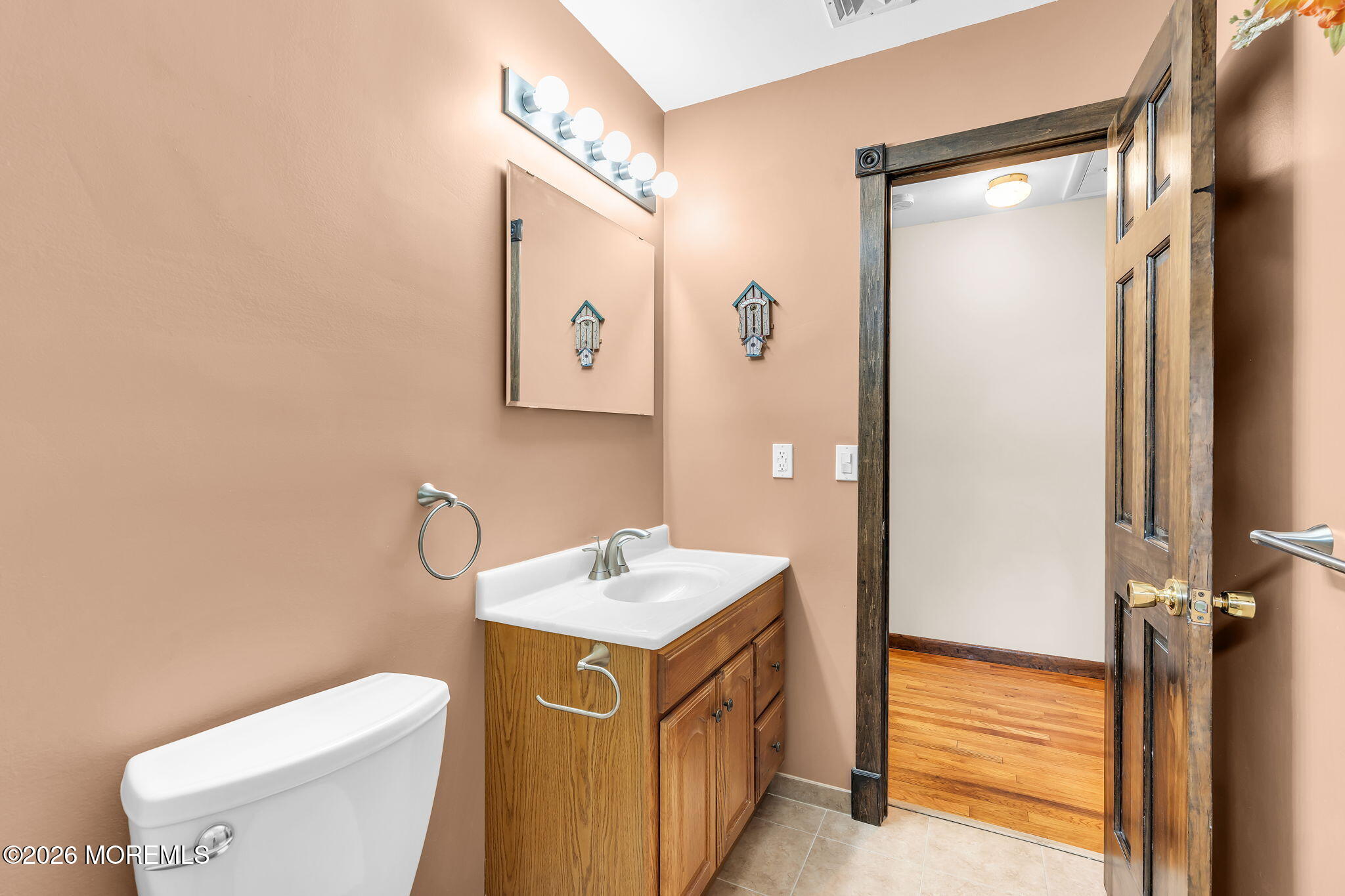 43 Railroad Avenue Beachwood NJ 08722