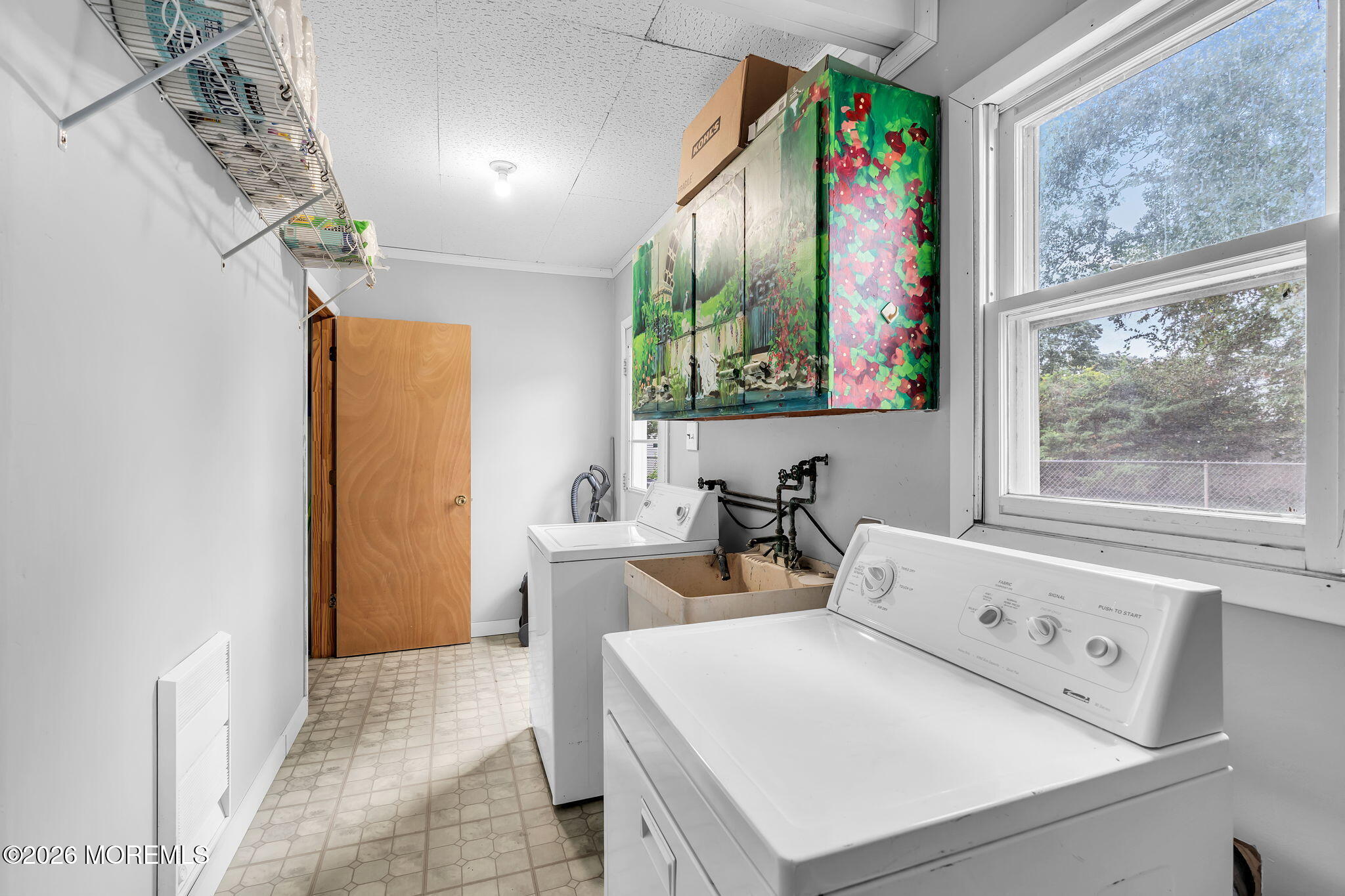 43 Railroad Avenue Beachwood NJ 08722