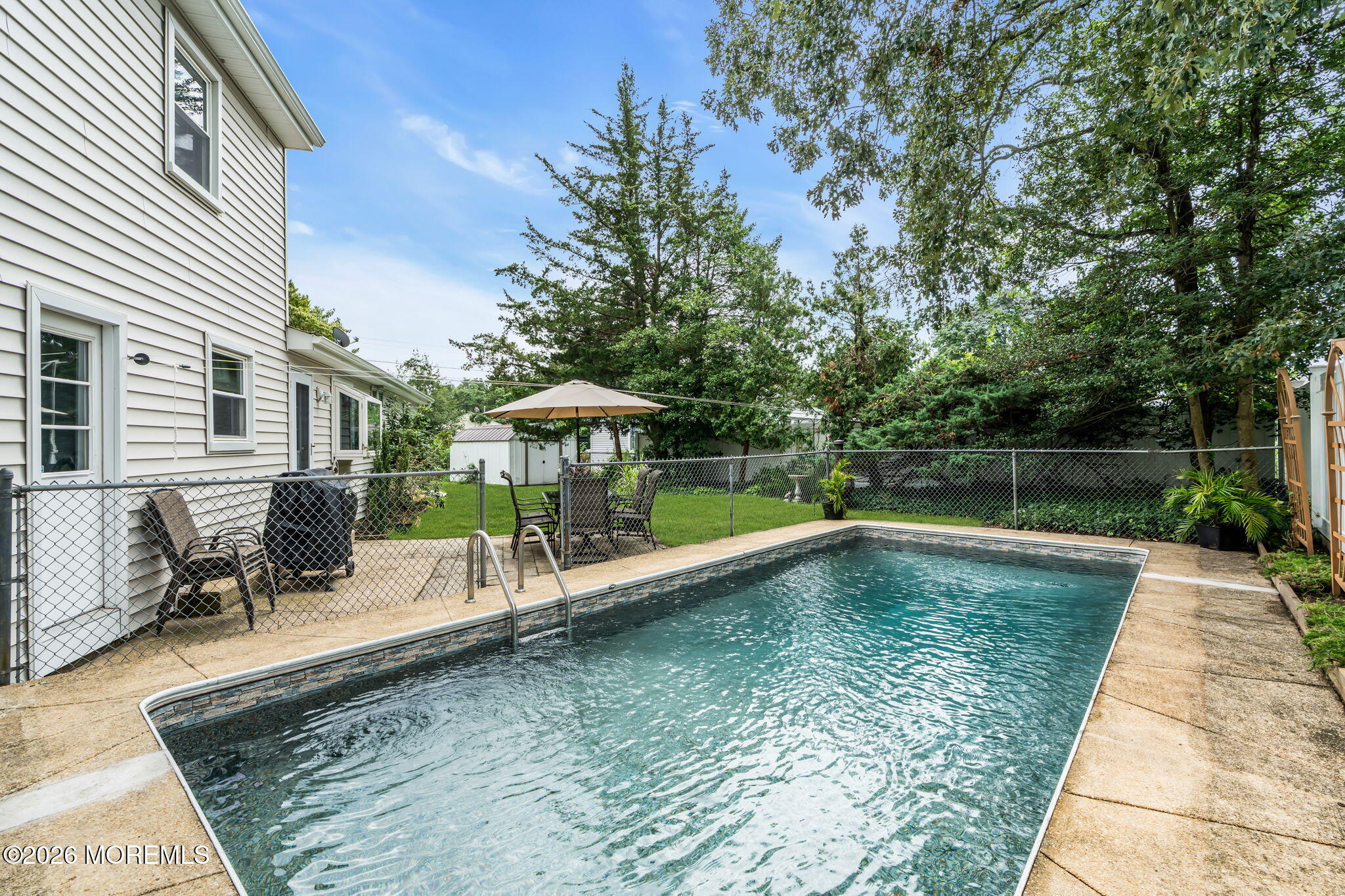 43 Railroad Avenue Beachwood NJ 08722