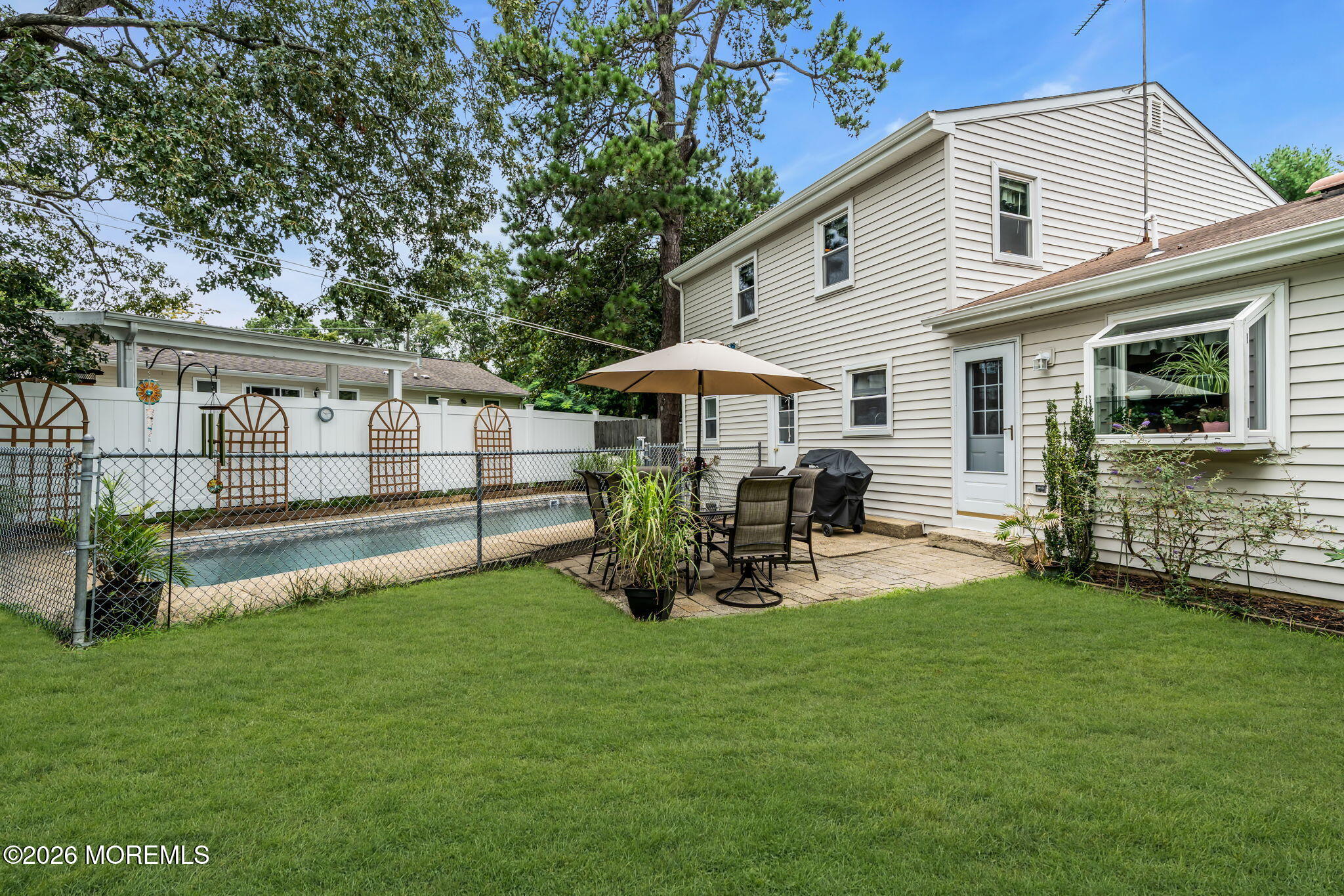 43 Railroad Avenue Beachwood NJ 08722