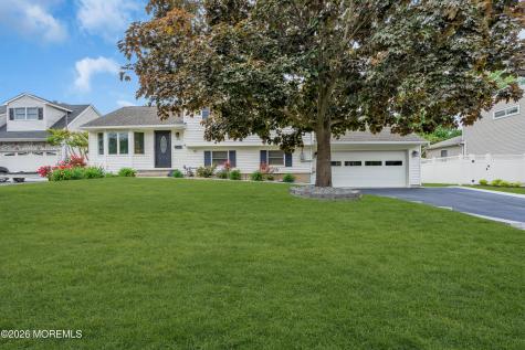 34 Millbrook Drive Middletown NJ 07748