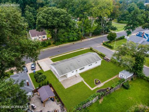 733 Harmony Road North Middletown NJ 07748
