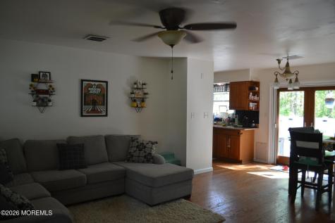 31 Chestnut Way Circle Barnegat NJ 08005