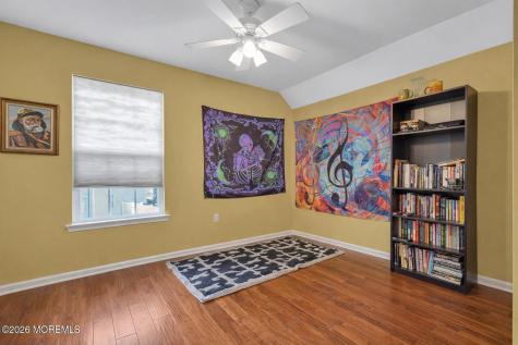 8 Cabin Brook Crescent Crest Manchester NJ 08759