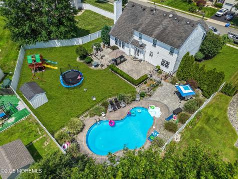 8 Cabin Brook Crescent Crest Manchester NJ 08759