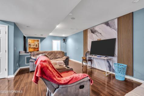 8 Cabin Brook Crescent Crest Manchester NJ 08759