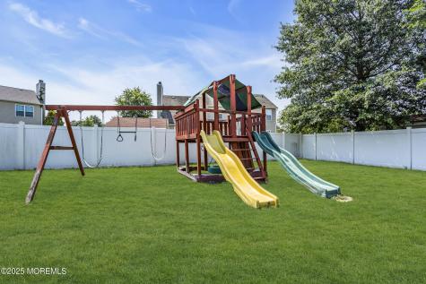 8 Cabin Brook Crescent Crest Manchester NJ 08759