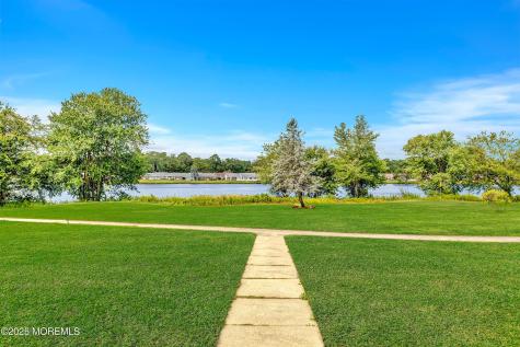 39M Cambridge Court Lakewood NJ 08701