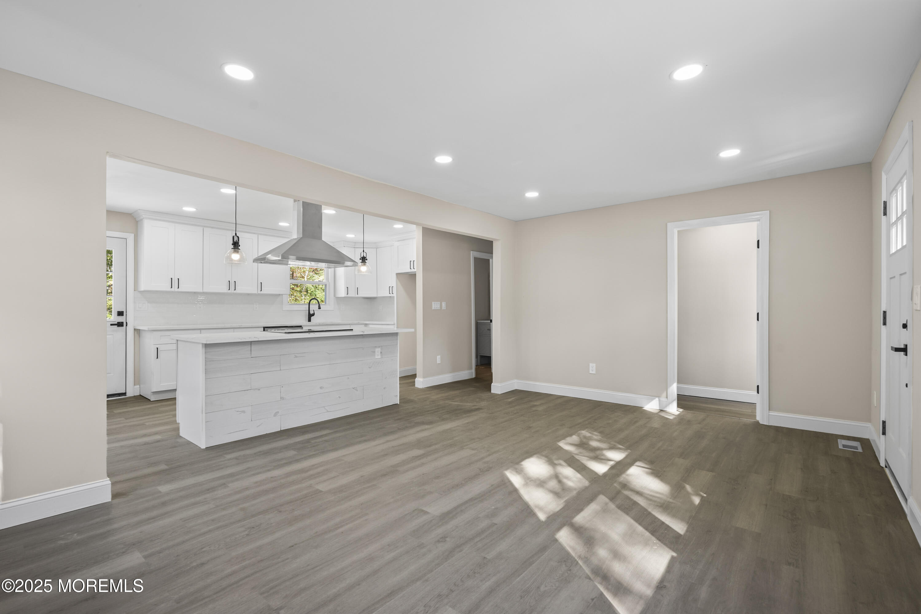 393 E Millstream Road Cream Ridge NJ 08514