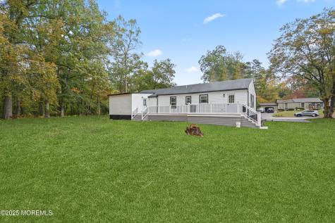 393 E Millstream Road Cream Ridge NJ 08514