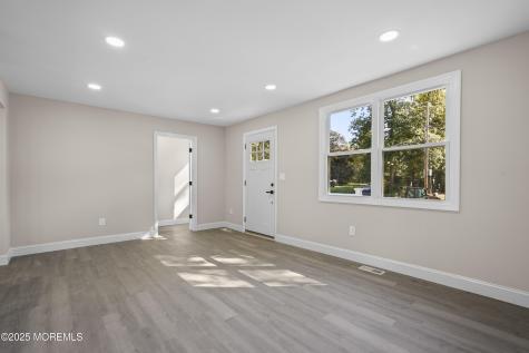 393 E Millstream Road Cream Ridge NJ 08514