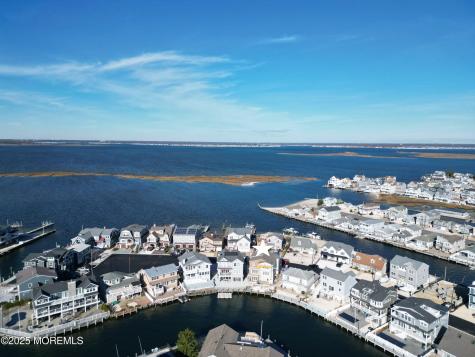 236 Bryn Mawr Avenue Lavallette NJ 08735