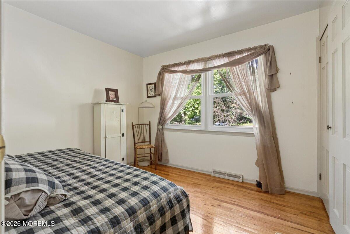 16 Coventry Court Manalapan NJ 07726