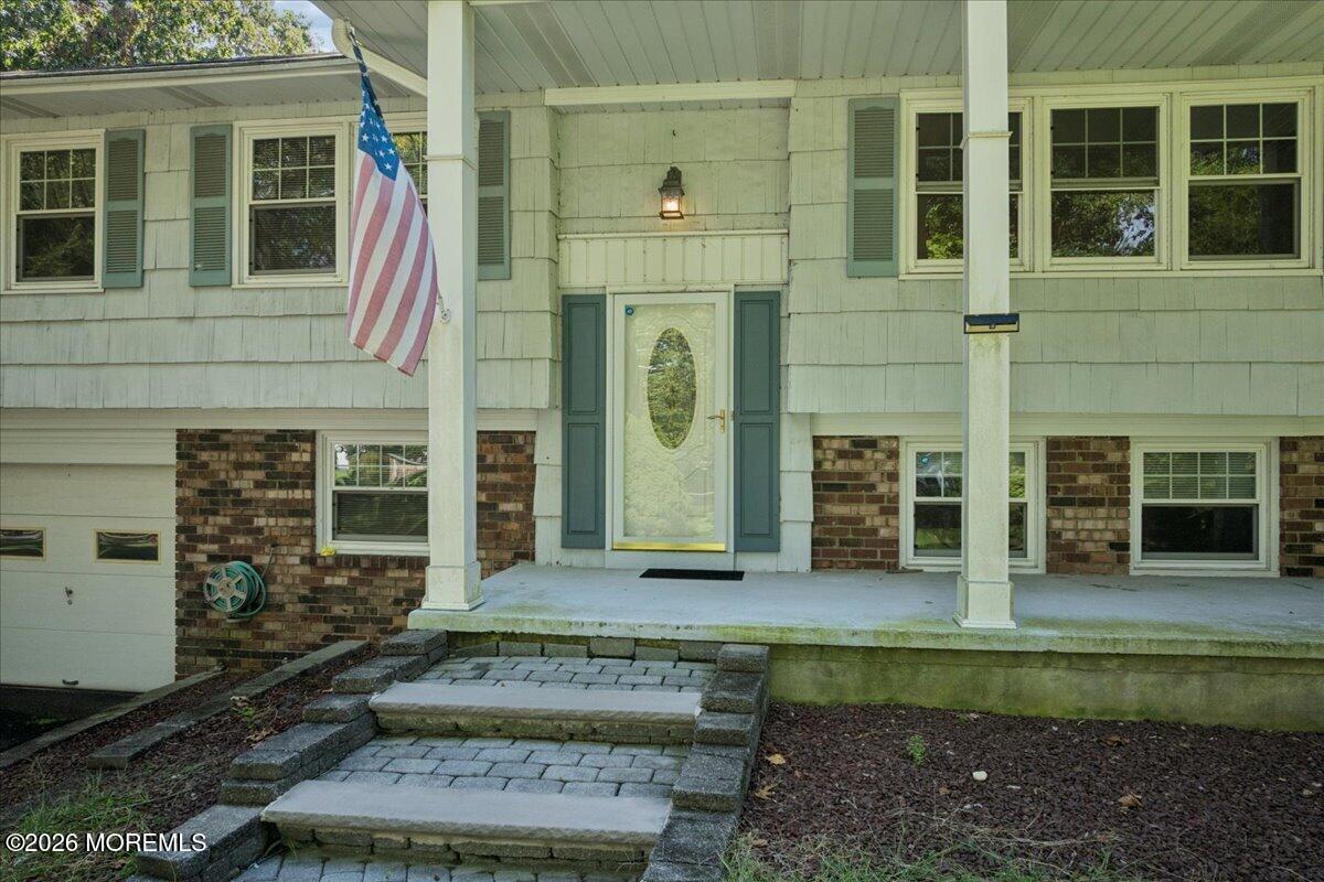 16 Coventry Court Manalapan NJ 07726